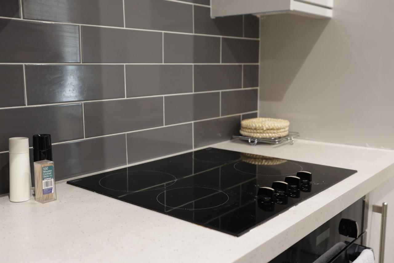 5 Bed Town House Within City Centre And Sleeps Up To 11 With Sky And Netflix Birmingham Extérieur photo